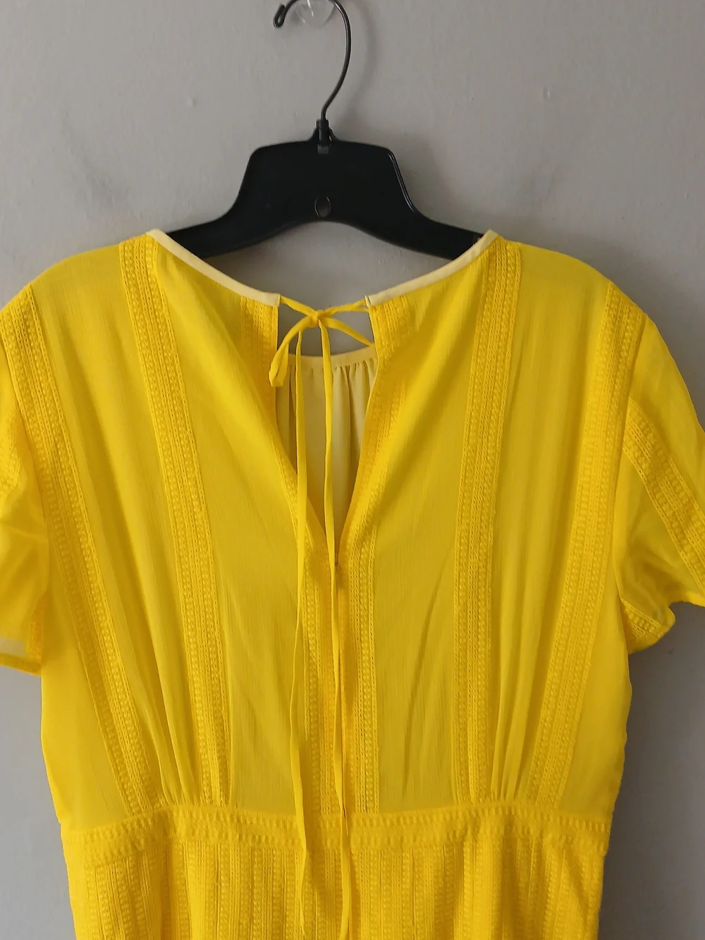 J.Crew Size 10 Midi in Bright Kiwi Yellow Embroidered Chiffon Short Sleeve Dress